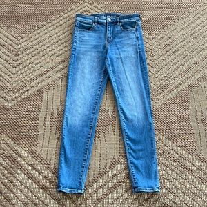 American Eagle Hi-Rise Jegging